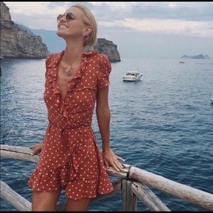 Réalisation Par light red polka dot dress